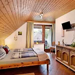 Am Schmiedebach Holiday home Wittenschwand