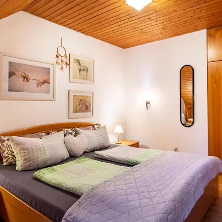 Am Schmiedebach Nyaraló *